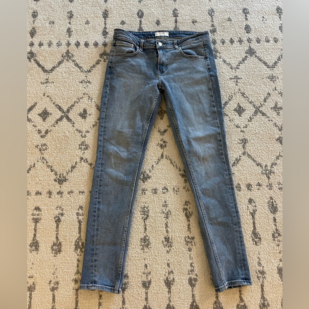 Levi’s "Altered" 711 Skinny Jeans Tag 30x30 Shadow Patch Mid Rise Medium Wash.